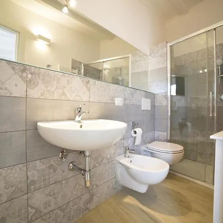 55 Apartment *